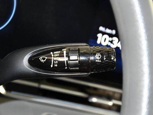 Used 2024 Hyundai Elantra SEL FWD image 24
