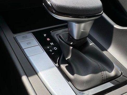 New 2024 Hyundai Elantra SEL image 22