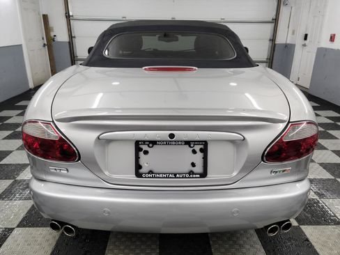 Used 2005 Jaguar XK8 Convertible RWD image 9