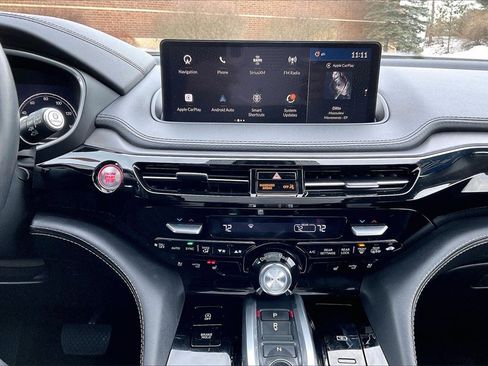 Used 2022 Acura MDX SH-AWD w/ Advance Package image 15