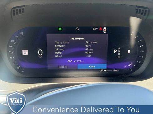 Certified 2023 Volvo XC60 B5 Plus w/ Climate Package AWD/4WD image 33