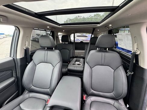 New 2026 Honda Pilot Touring image 21