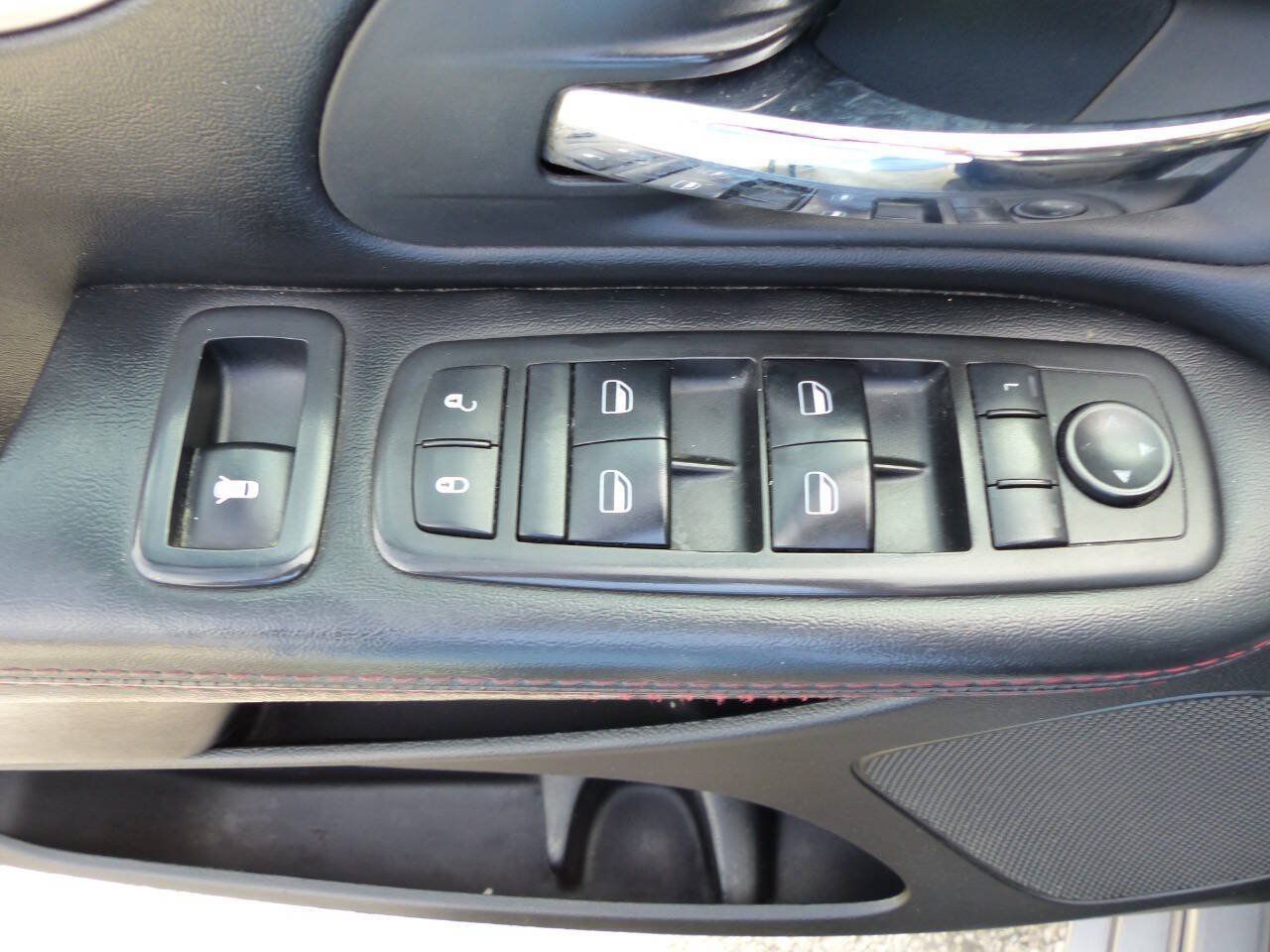 Used 2019 Dodge Grand Caravan GT FWD image 19
