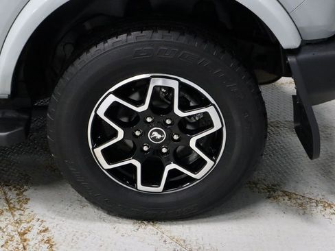 Used 2023 Ford Bronco Outer Banks image 20