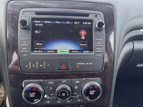 Used 2017 Chevrolet Traverse LT AWD/4WD image 13