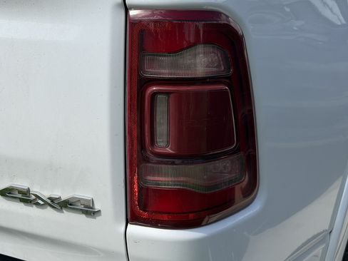 Used 2022 RAM 1500 Limited AWD/4WD image 19