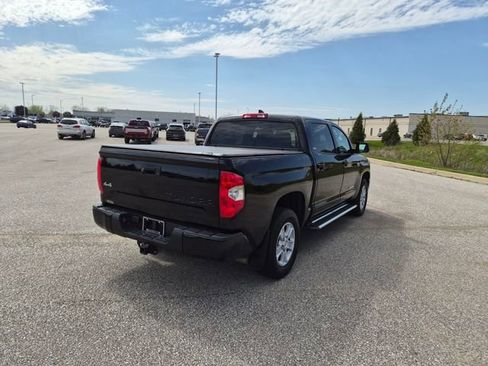 Used 2020 Toyota Tundra SR5 w/ SR5 Convenience Package AWD/4WD image 5