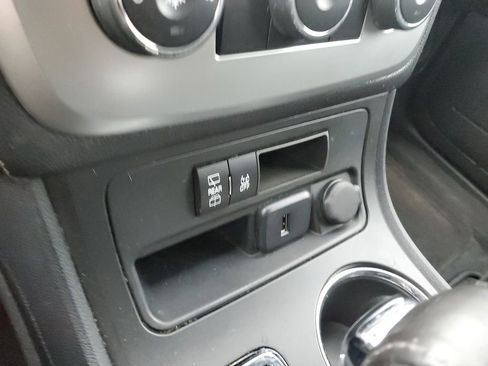 Used 2016 GMC Acadia SL image 25