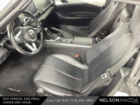 Used 2018 MAZDA MX-5 Miata RF Grand Touring image 17