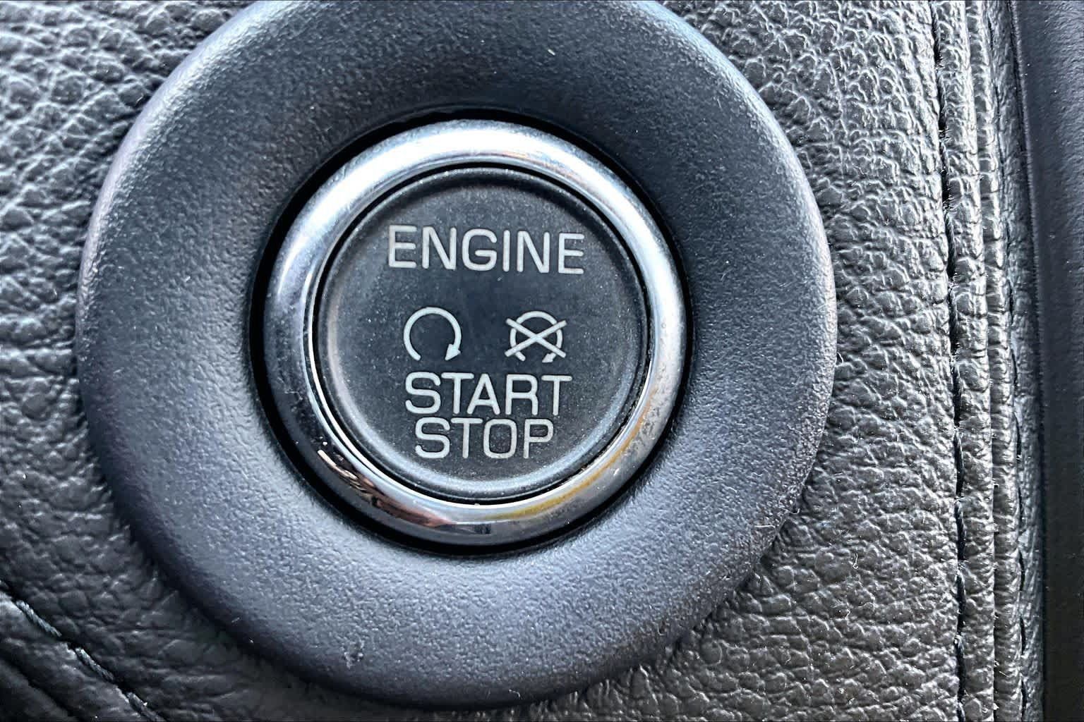 Used 2011 Lincoln MKX 2WD w/ 102A Rapid Spec Order Code image 31