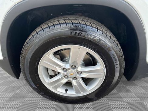 Certified 2018 Chevrolet Trax LS image 32