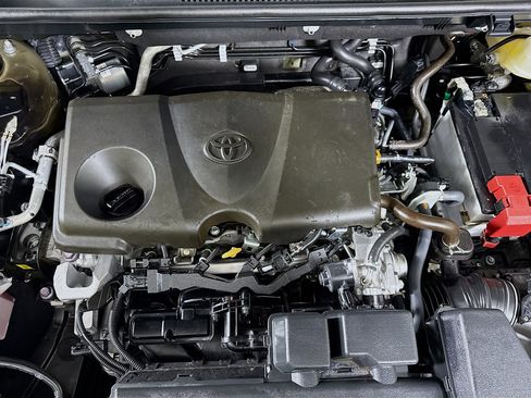 Used 2025 Toyota RAV4 LE FWD image 38
