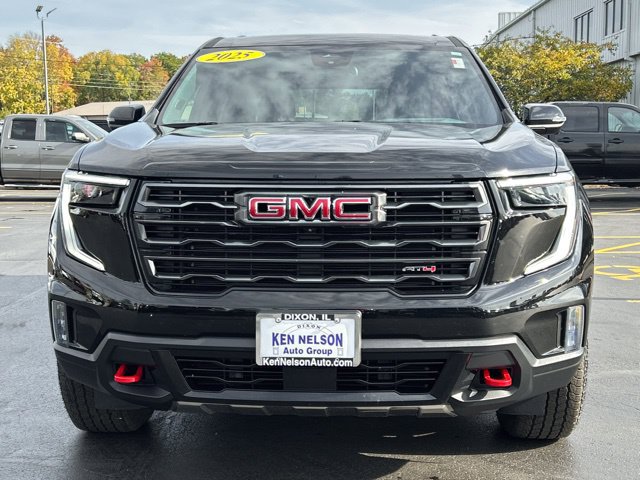 Used 2025 GMC Acadia AT4 w/ Luxury Package AWD/4WD image 2