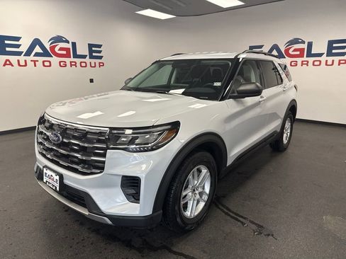 New 2026 Ford Explorer Active AWD/4WD image 5