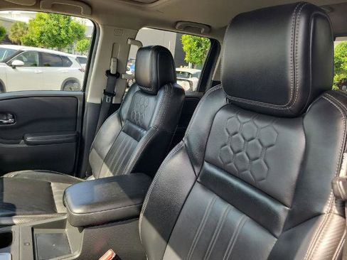 Certified 2025 Nissan Frontier SL AWD/4WD image 22