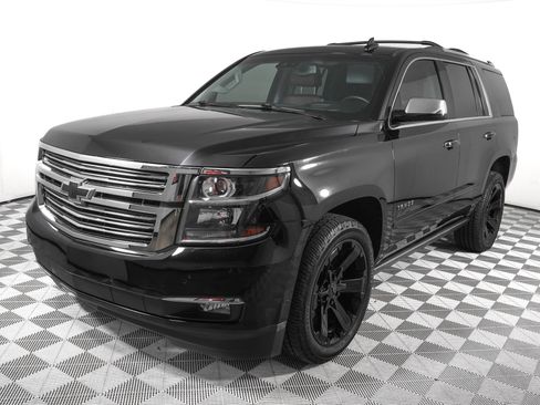 Used 2019 Chevrolet Tahoe Premier w/ Premier Plus Edition AWD/4WD image 7