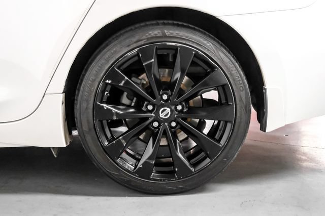 Used 2018 Nissan Maxima SR w/ Midnight Edition FWD image 55