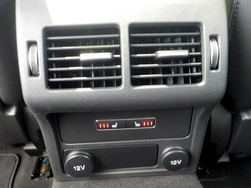 Used 2017 Jaguar XE Prestige image 21