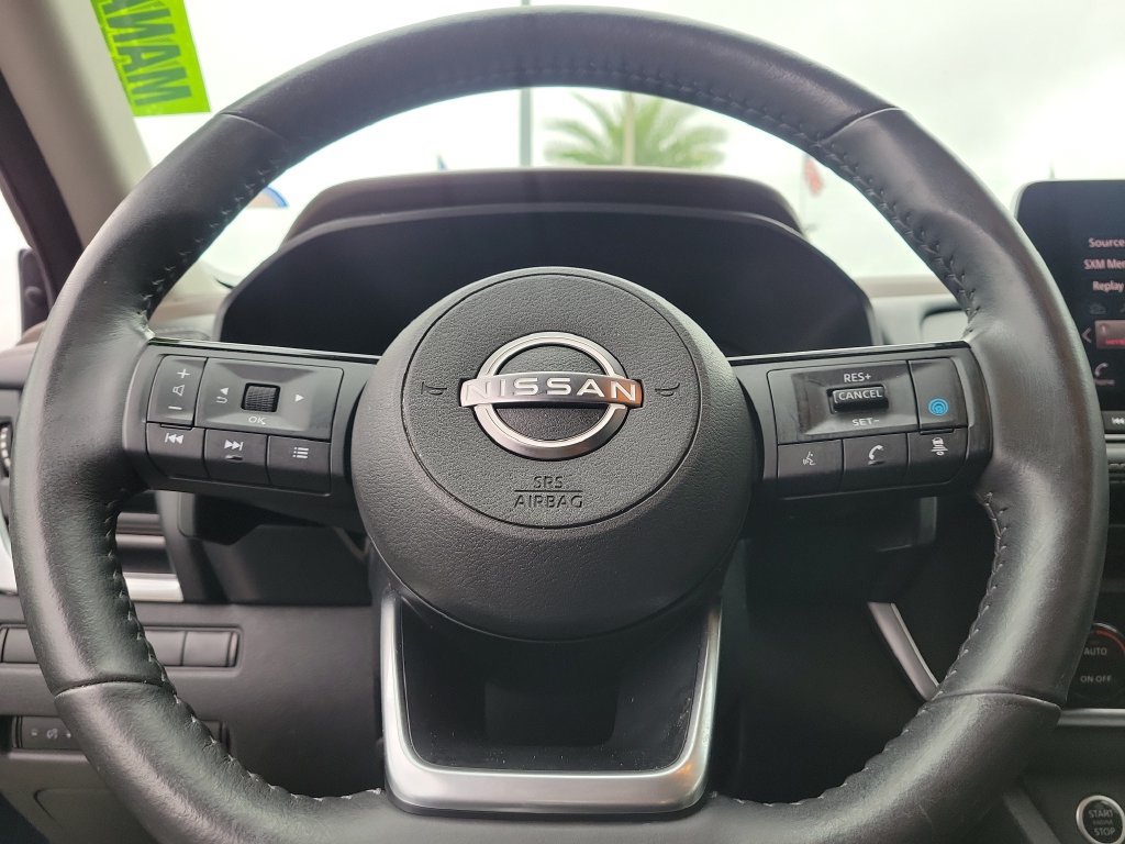 Used 2023 Nissan Rogue SV w/ SV Premium B Package AWD/4WD image 16
