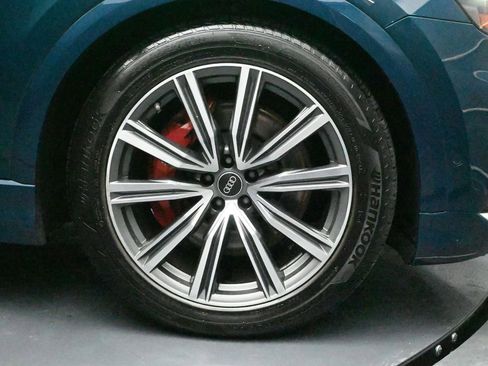 Used 2022 Audi SQ8 Prestige AWD/4WD image 15