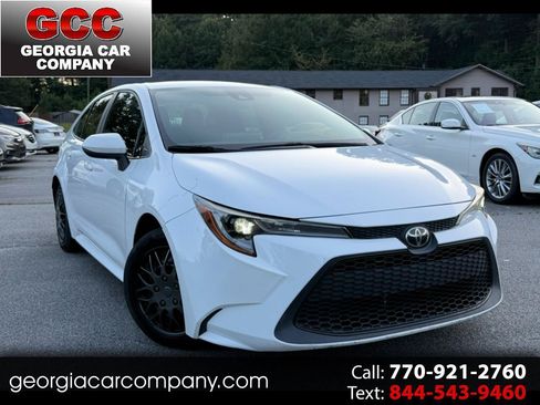 Used 2021 Toyota Corolla LE FWD image 1