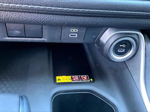 Used 2024 Toyota Grand Highlander AWD image 32
