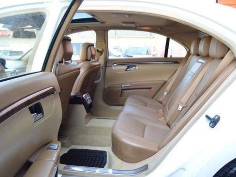 Used 2007 Mercedes-Benz S 550 image 12