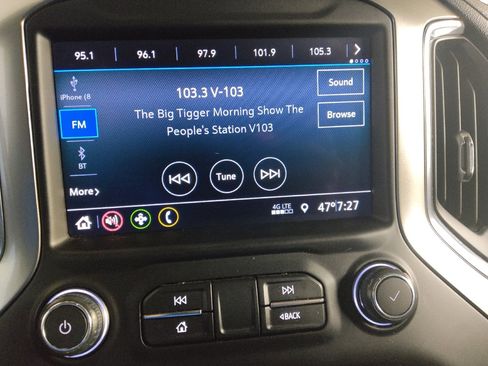 Used 2020 Chevrolet Silverado 1500 LT image 25