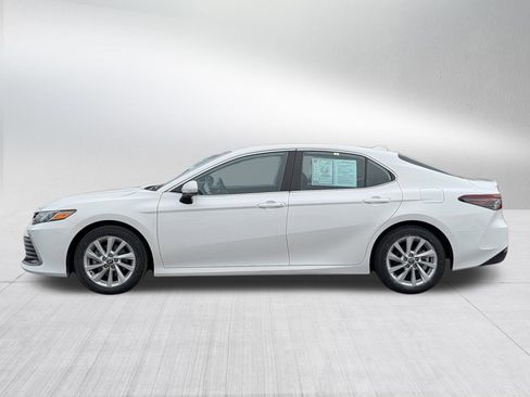 Certified 2024 Toyota Camry LE image 4