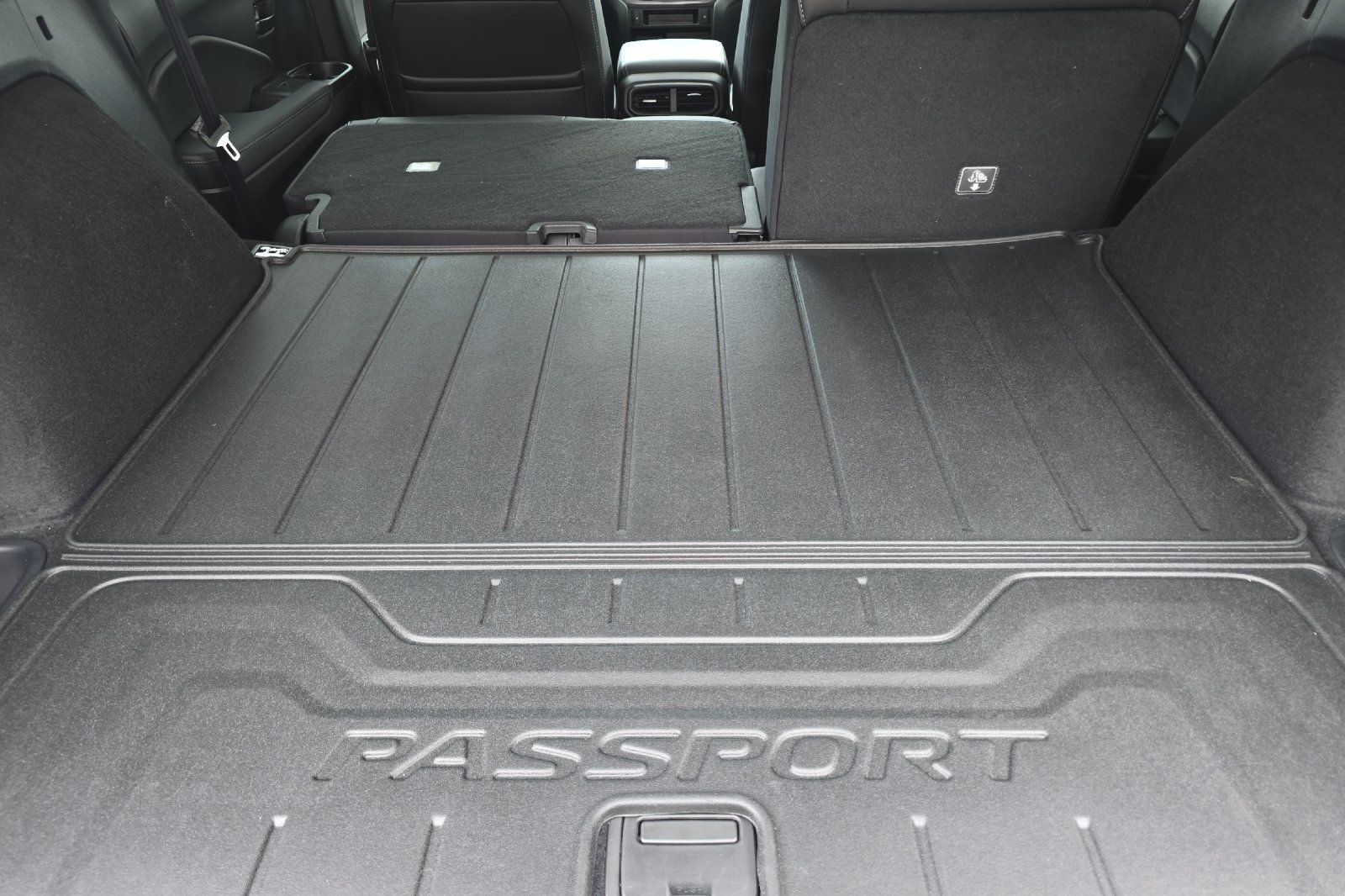 Used 2025 Honda Passport EX-L image 12