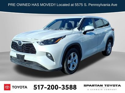 Used 2023 Toyota Highlander LE