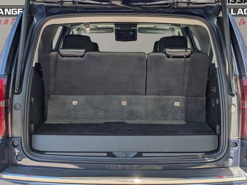Used 2019 Chevrolet Tahoe Premier AWD/4WD image 12