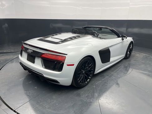 Used 2018 Audi R8 V10 plus image 21