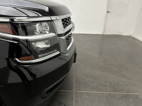 Used 2017 Chevrolet Tahoe LT image 2