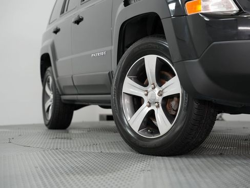 Used 2016 Jeep Patriot High Altitude image 17