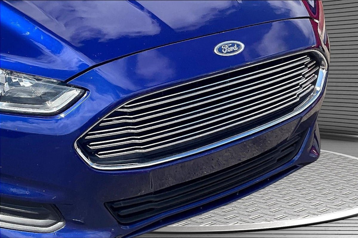 Used 2015 Ford Fusion SE FWD image 30
