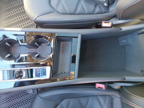 Used 2025 Volkswagen Atlas SE w/ Panoramic Sunroof Package image 27