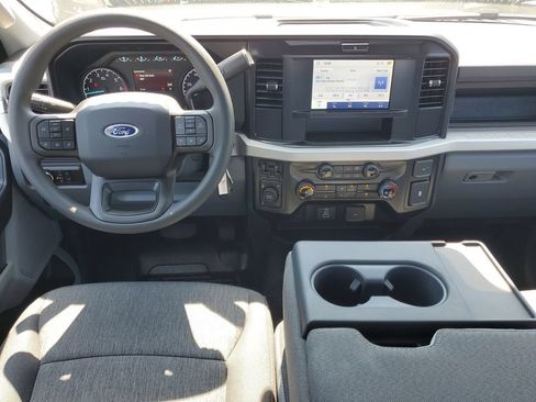 New 2026 Ford F250 XL w/ FX4 Off-Road Package AWD/4WD image 23