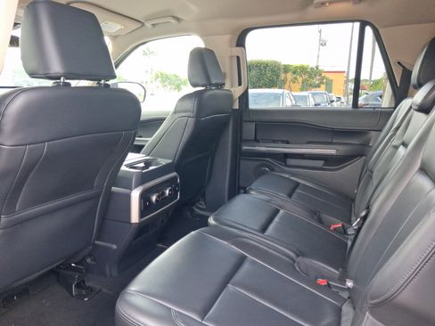 Used 2024 Ford Expedition Max XLT RWD image 7