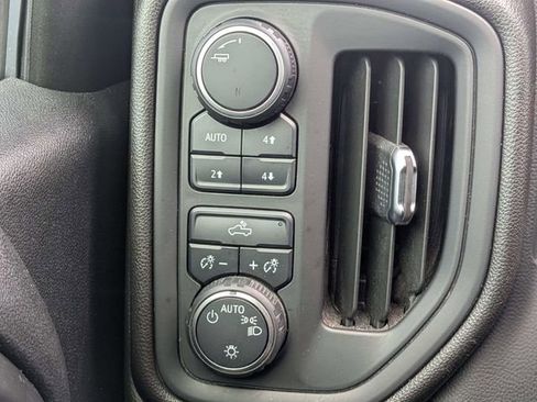 Used 2021 Chevrolet Silverado 1500 Custom Trail Boss AWD/4WD image 21
