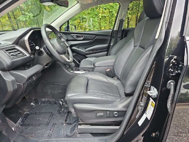 Used 2023 Subaru Ascent Limited w/ Technology Package AWD/4WD image 9