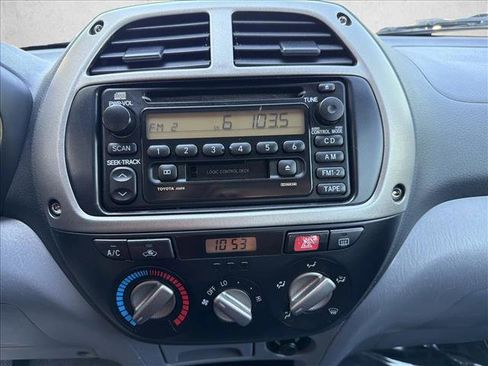 Used 2002 Toyota RAV4 2WD image 18