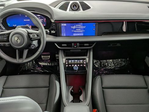 New 2026 Porsche Macan Turbo Electric AWD/4WD image 20