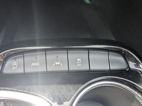 Used 2023 Buick Encore GX Essence AWD/4WD image 13