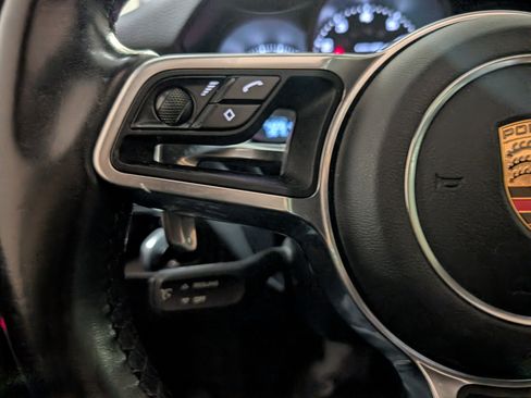 Used 2017 Porsche Macan image 30