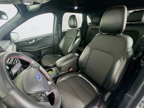 Used 2024 Ford Escape ST-Line image 13
