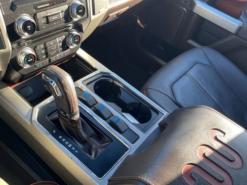 Used 2015 Ford F150 King Ranch image 20