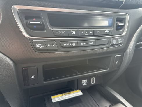 Certified 2023 Honda Passport TrailSport image 15