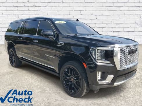 Used 2022 GMC Yukon XL Denali w/ Denali Ultimate Package AWD/4WD image 5