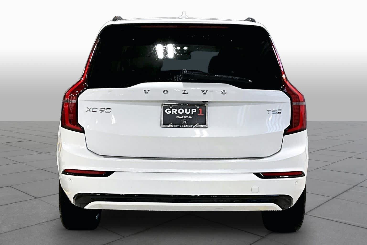 New 2026 Volvo XC90 T8 Ultra w/ Protection Package Premier AWD/4WD image 4